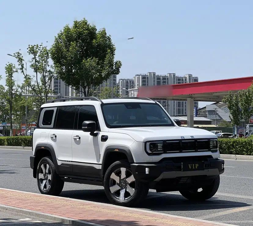 BAIC Off-Road BJ40 Electric Drive 2025 Advanced Edition — миниатюра 7