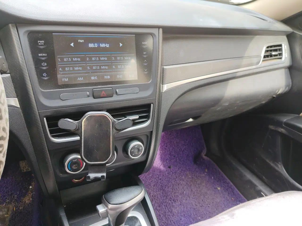 Bestune B30 2016 1.6L Automatic Premium Edition — миниатюра 14