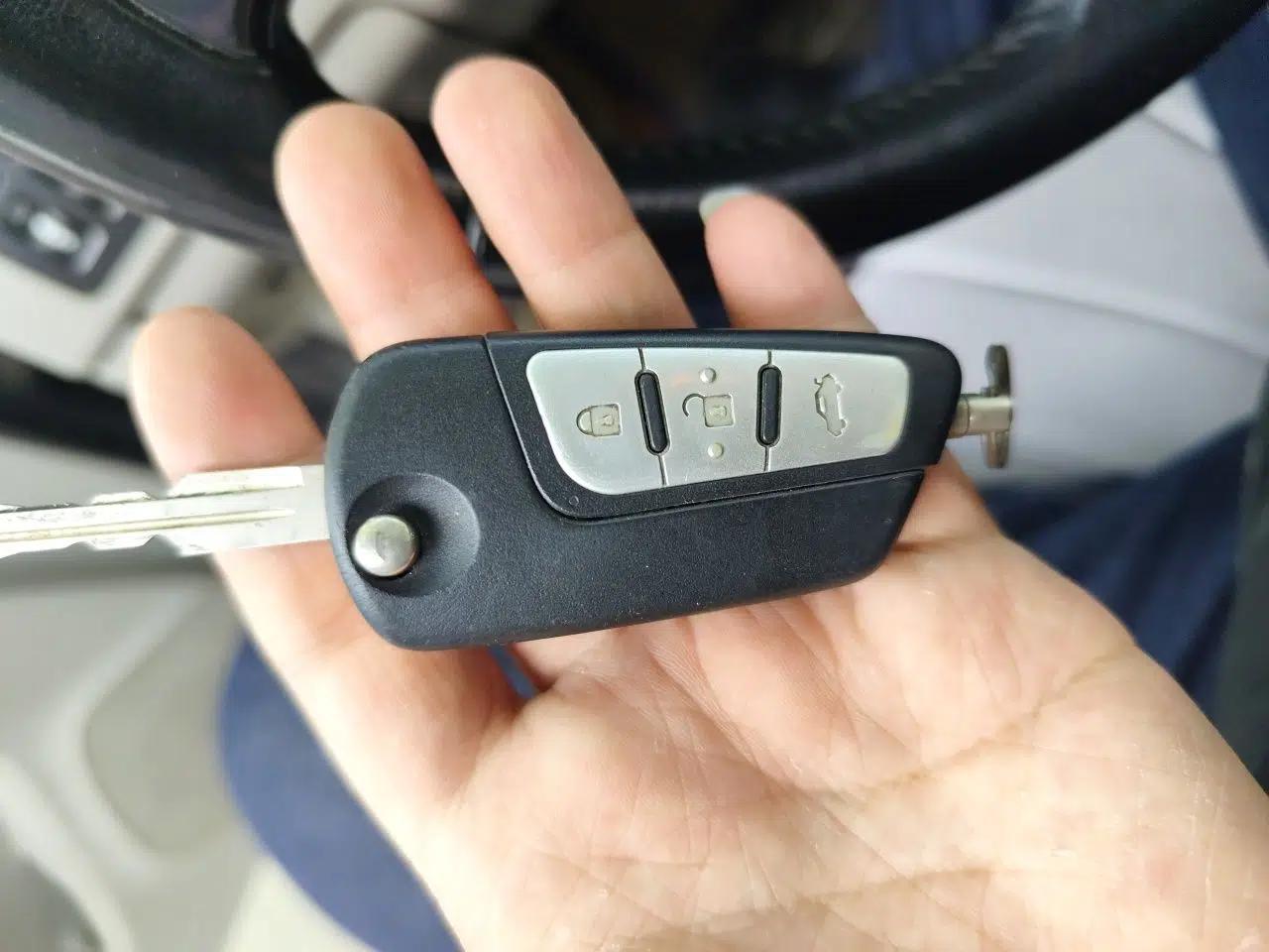Bestune B90 2014 1.8T automatic comfort version — миниатюра 9