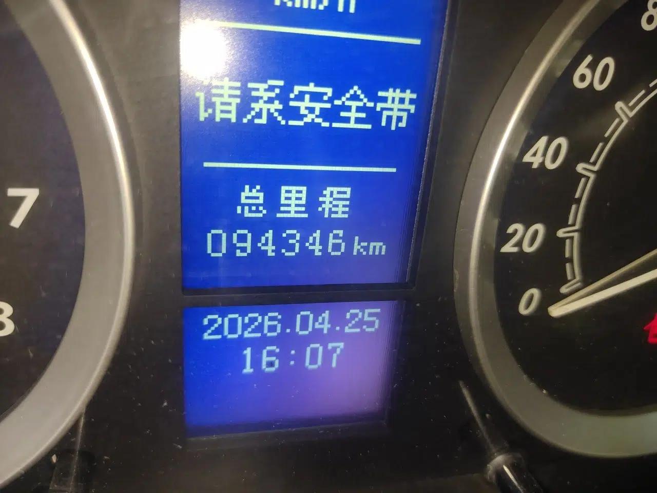 BAIC E Series 2012 Hatchback 1.3L Manual Liking Edition — миниатюра 13