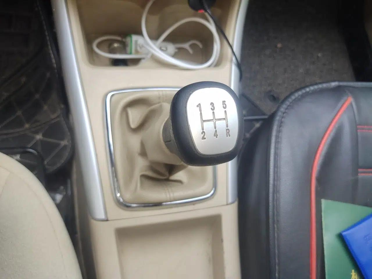 BAIC E Series 2012 Hatchback 1.3L Manual Liking Edition — миниатюра 15