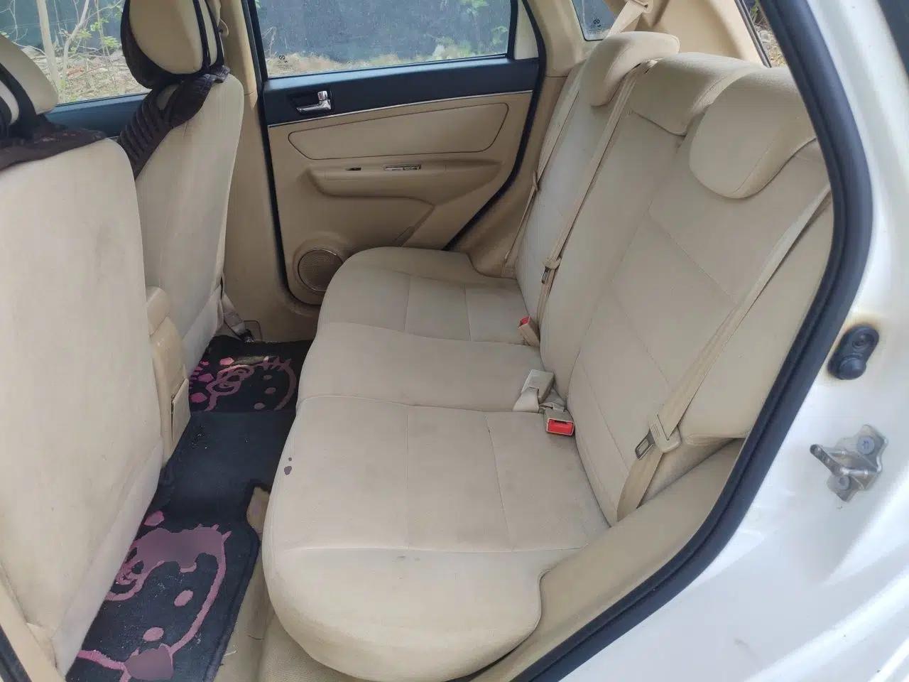 BAIC E Series 2013 Hatchback 1.5L Manual Lotte Edition — миниатюра 18