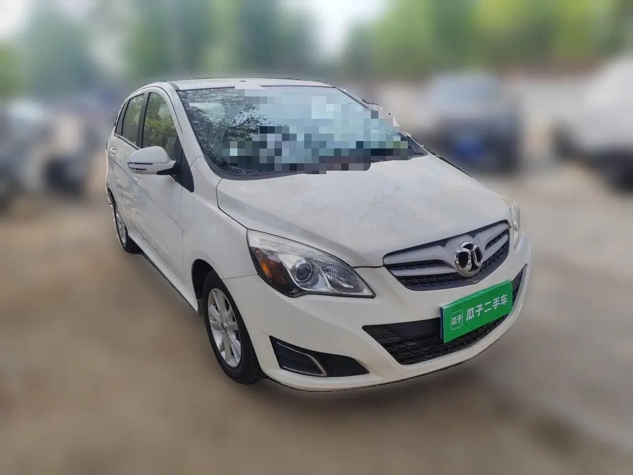 BAIC E Series 2013 Hatchback 1.5L Manual Lotte Edition — миниатюра 3