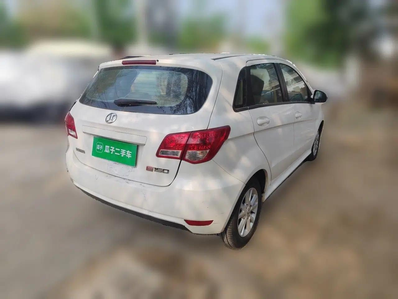 BAIC E Series 2013 Hatchback 1.5L Manual Lotte Edition — миниатюра 6