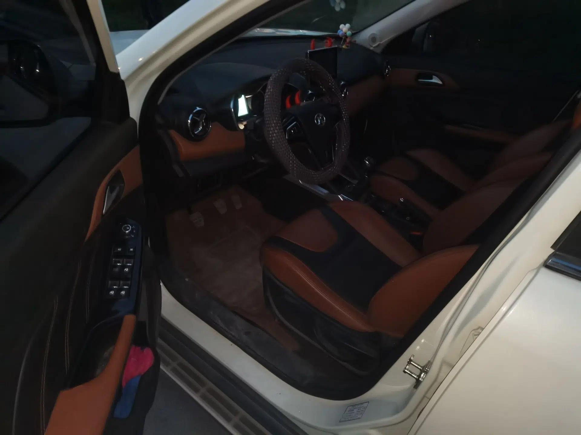 BAIC Senova X35 2016 1.5L Manual Luxury Edition — миниатюра 17