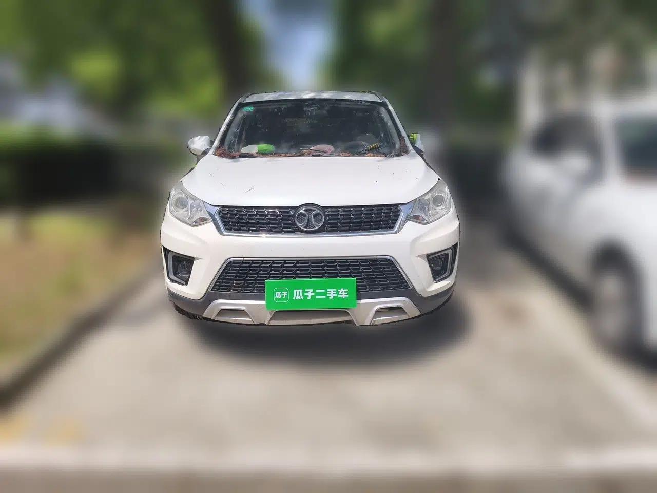 BAIC Senova X35 2016 1.5L Automatic Luxury Edition — миниатюра 2