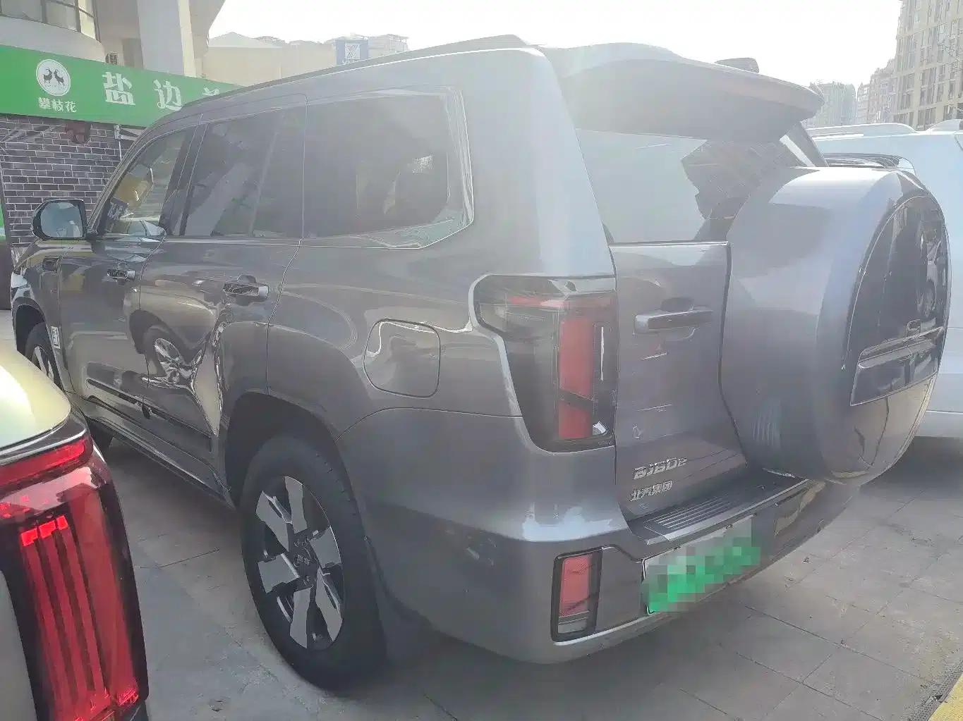 Beijing BJ60 Extended Range 2024 Model, 5-Seater Extended Range Advanced Edition — миниатюра 14