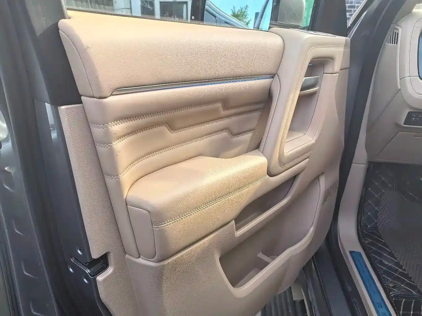 Beijing BJ60 Extended Range 2024 Model, 5-Seater Extended Range Advanced Edition — миниатюра 7