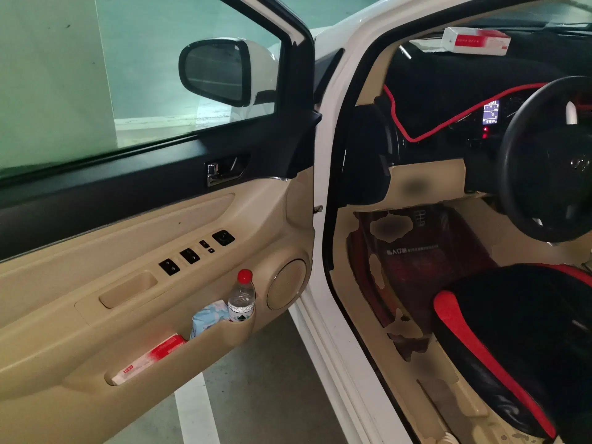 BAIC Senova D20 2015 Hatchback 1.5L Manual Lotte Edition — миниатюра 17