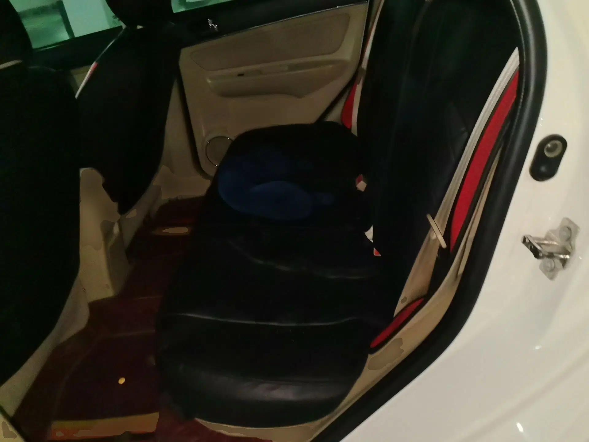 BAIC Senova D20 2015 Hatchback 1.5L Manual Lotte Edition — миниатюра 18