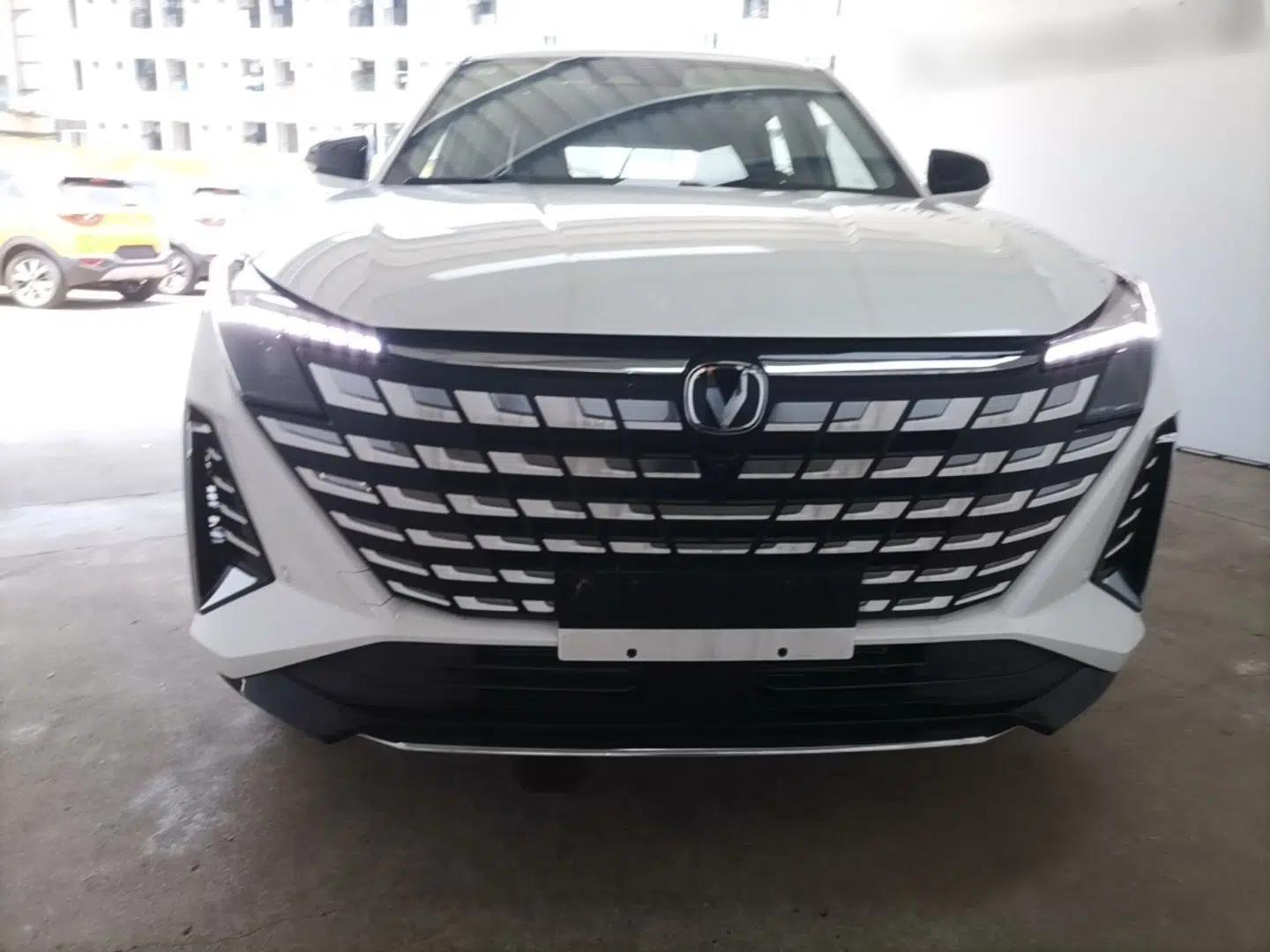 CHANGAN UNI-Z New Energy 2025 Smart New Blue Whale 125km Battleship Edition — миниатюра 2