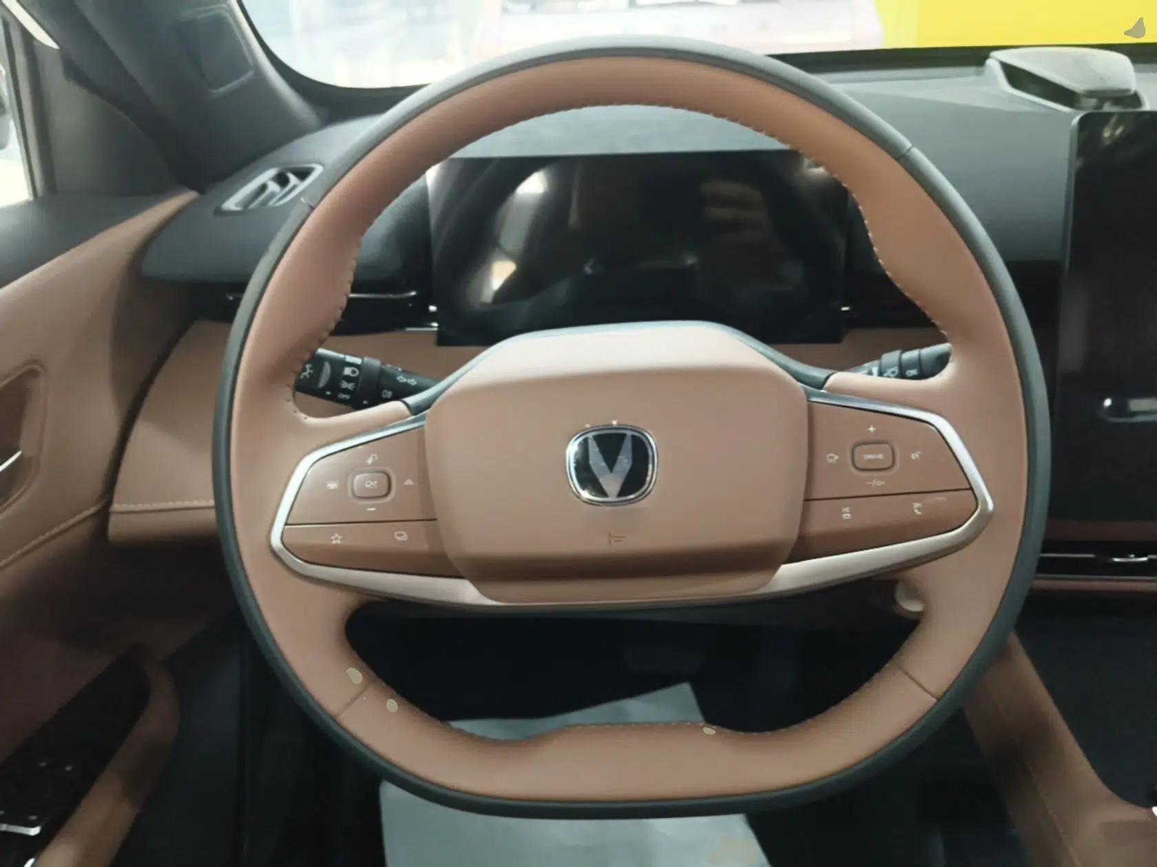 CHANGAN UNI-Z New Energy 2024 Blue Whale Smart Electric iDD 125km Leading Model — миниатюра 14