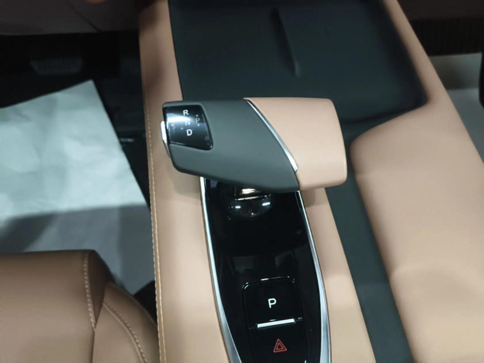 CHANGAN UNI-Z New Energy 2024 Blue Whale Smart Electric iDD 125km Leading Model — миниатюра 17