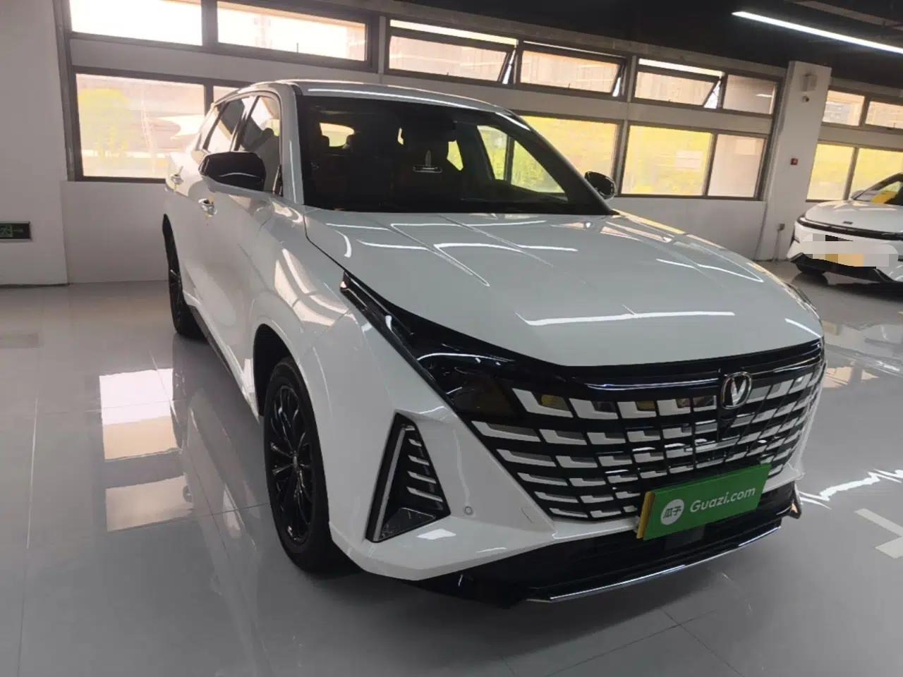 CHANGAN UNI-Z New Energy 2024 Blue Whale Smart Electric iDD 125km Leading Model — миниатюра 3