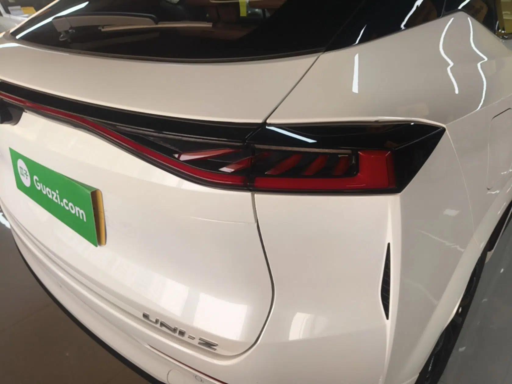 CHANGAN UNI-Z New Energy 2024 Blue Whale Smart Electric iDD 125km Leading Model — миниатюра 7