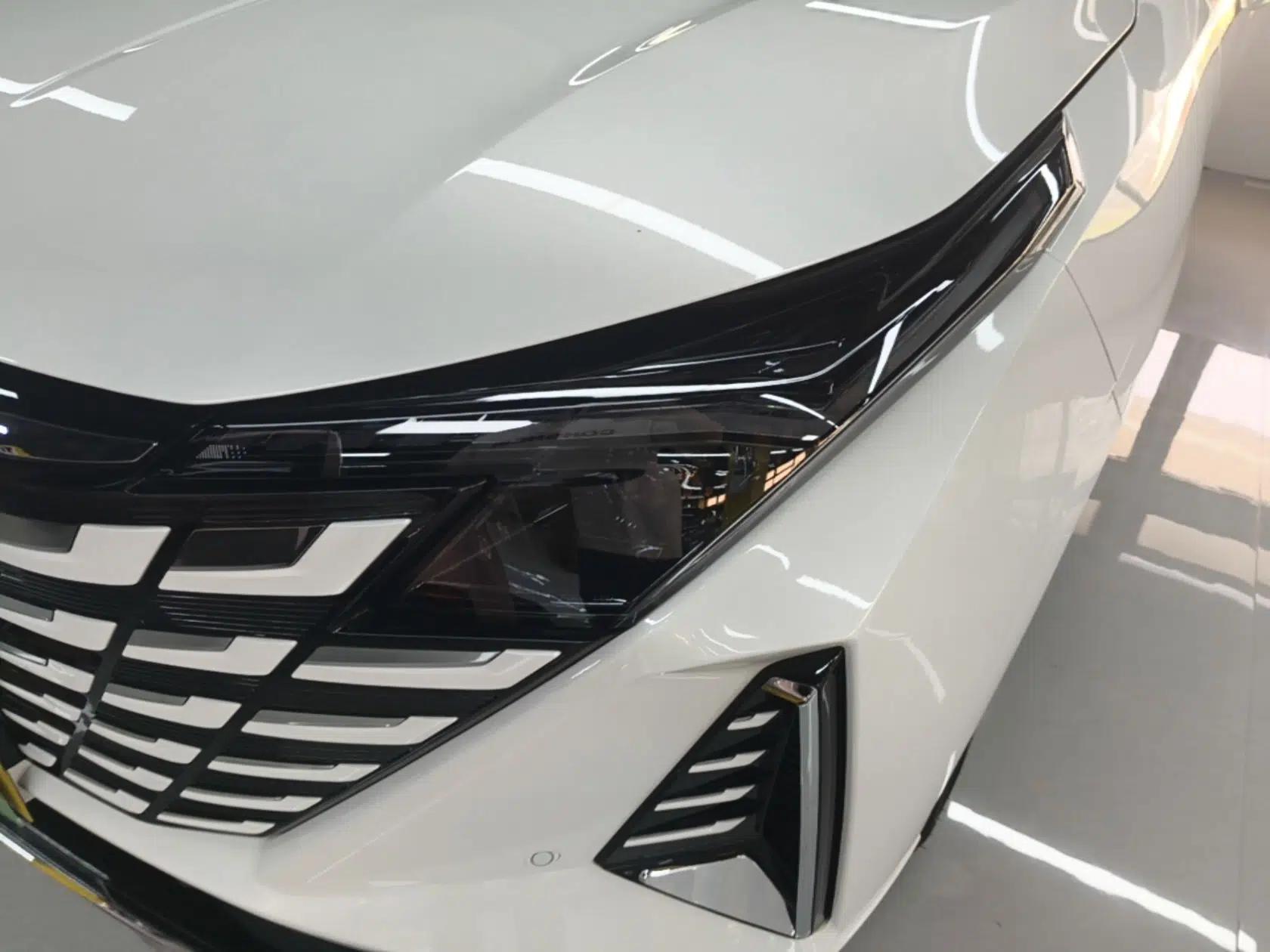 CHANGAN UNI-Z New Energy 2024 Blue Whale Smart Electric iDD 125km Leading Model — миниатюра 9