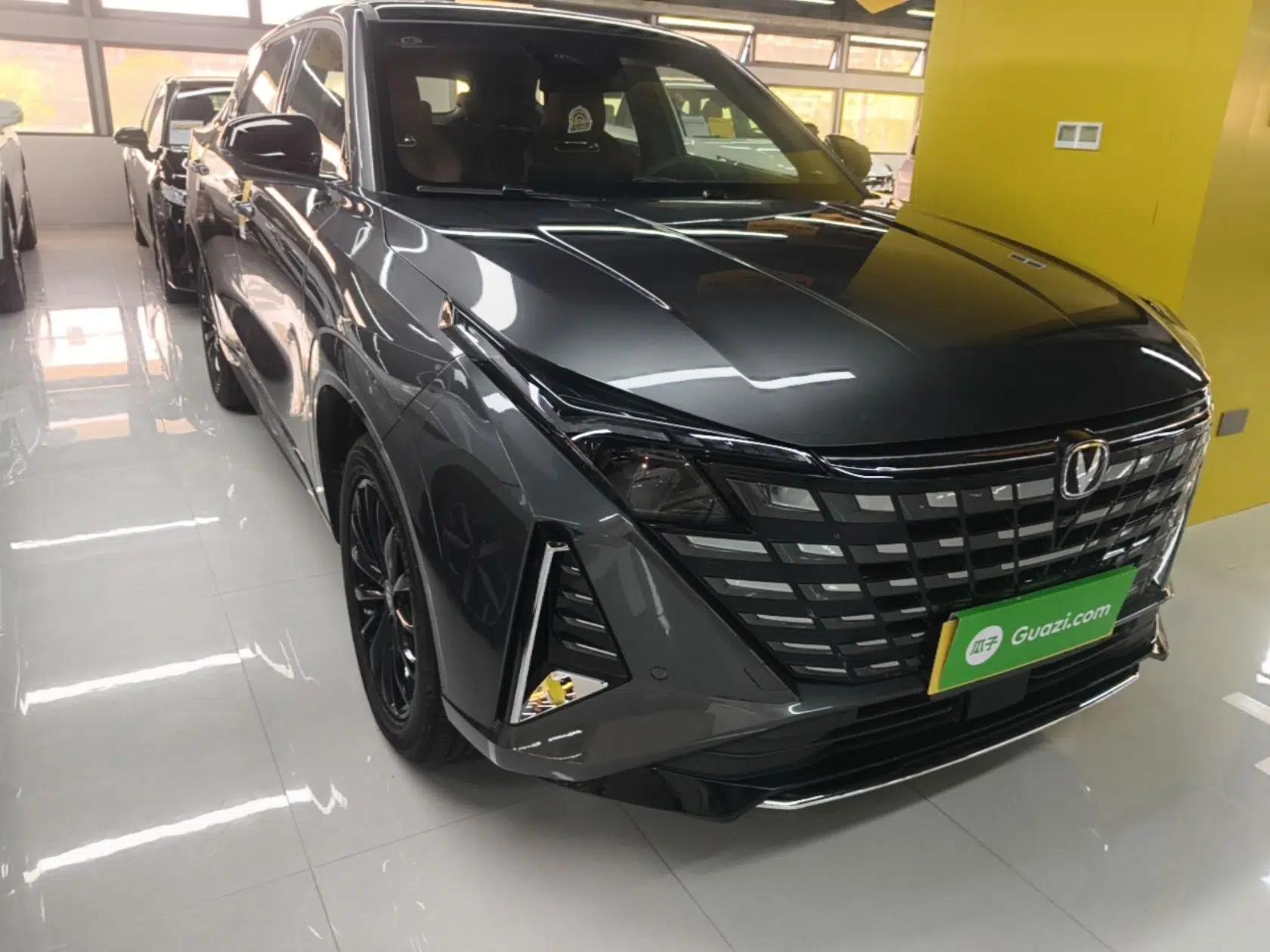 CHANGAN UNI-Z New Energy 2024 Blue Whale Smart Electric iDD 125km Leading Model — миниатюра 3