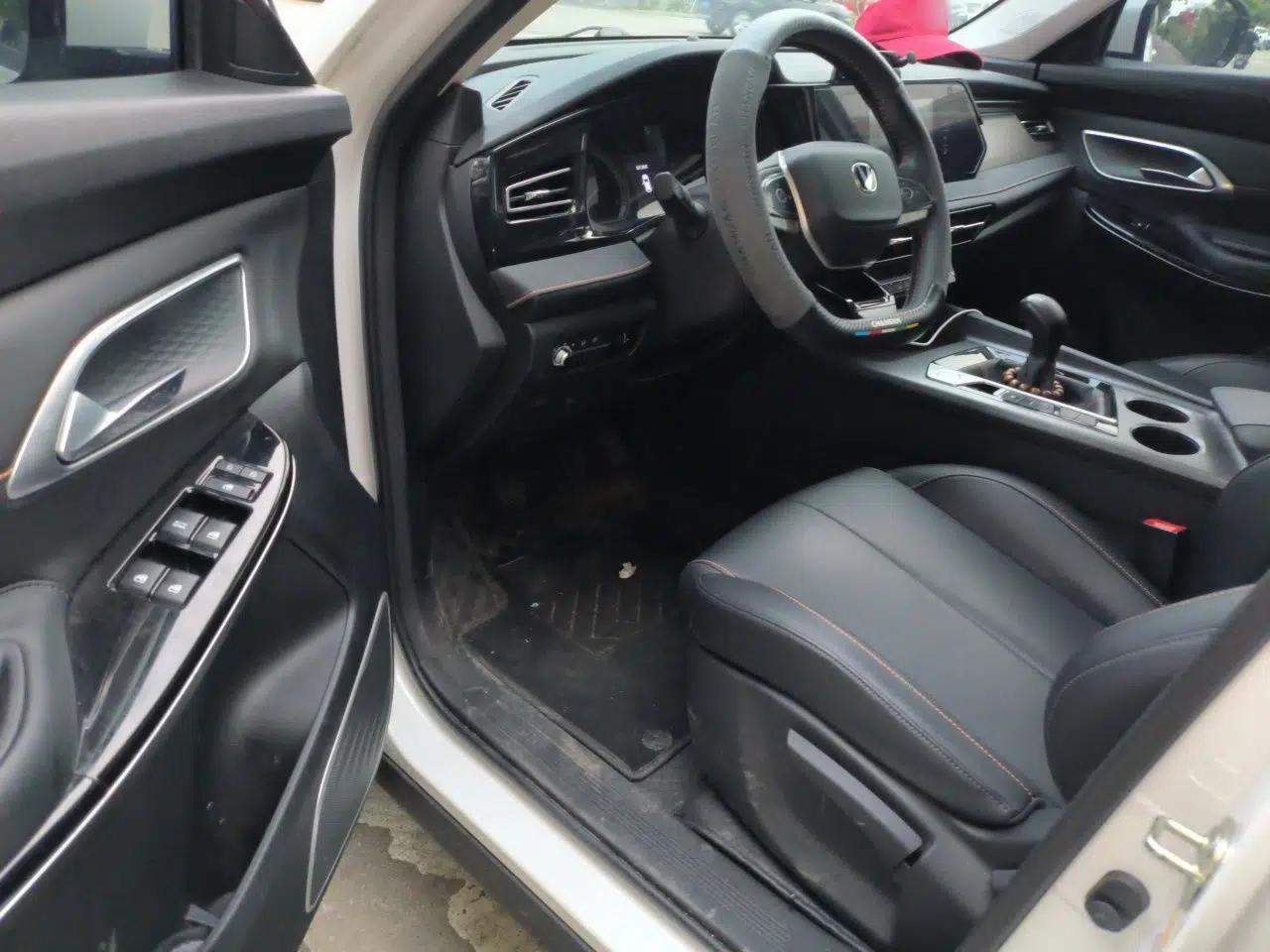 CHANGAN X7 PLUS 2024 1.5T Manual Luxury 7-Seater — миниатюра 17