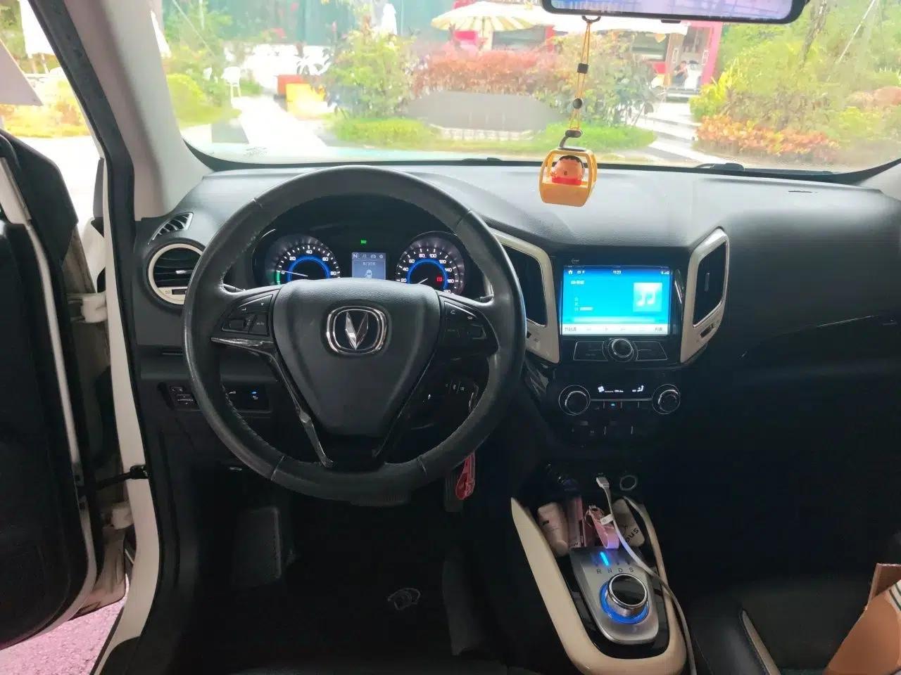 CHANGAN CS15EV 2018 350i — миниатюра 11