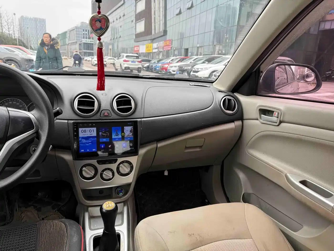 Yuexiang V3 2012 1.3L Manual Comfort Model (National IV Emission Standard) — миниатюра 10