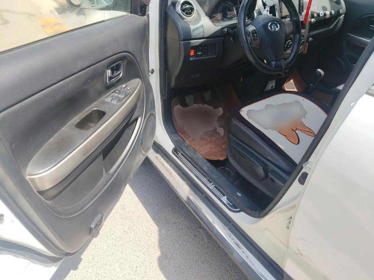 Great Wall M4 2012 1.5L Manual Luxury Version — миниатюра 17