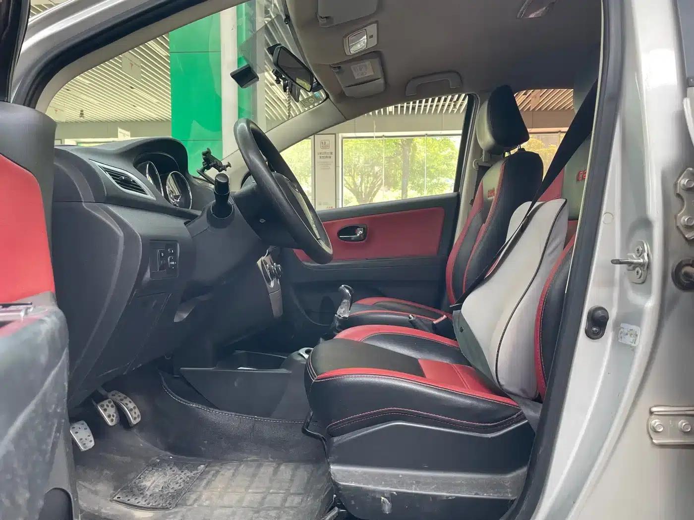 Great Wall C20R 2013 1.5L Manual Urban Edition — миниатюра 10