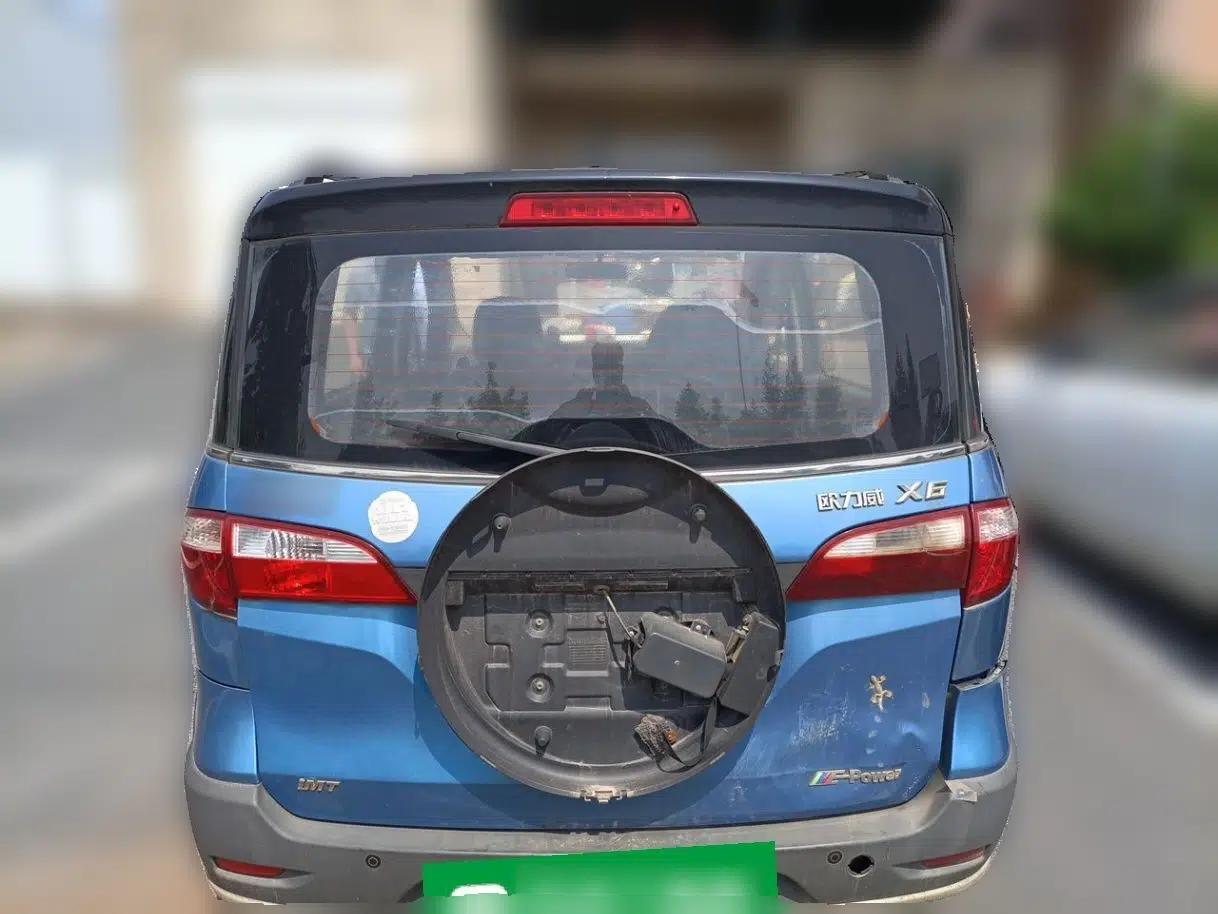 CHANGAN OSHAN Olisway 2014 1.4L AMT Luxury Model — миниатюра 5