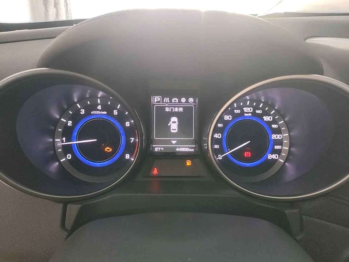 CHANGAN OSHAN COS5 2021 1.6L CVT Luxury Model — миниатюра 15