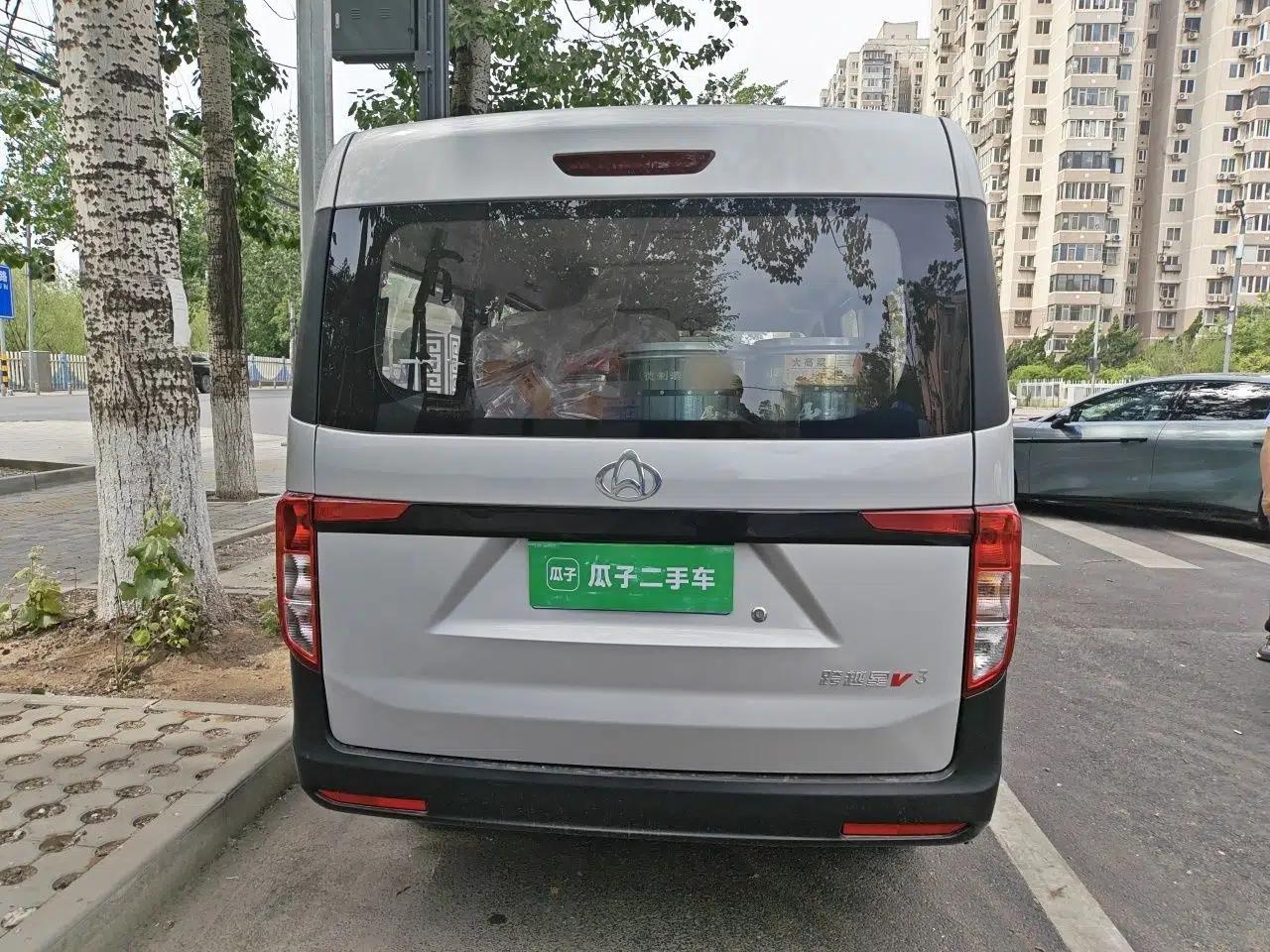 CHANGAN KUAYUE Xing V3 2023 1.3L Gasoline Standard Model 6-Seater Passenger Vehicle — миниатюра 5