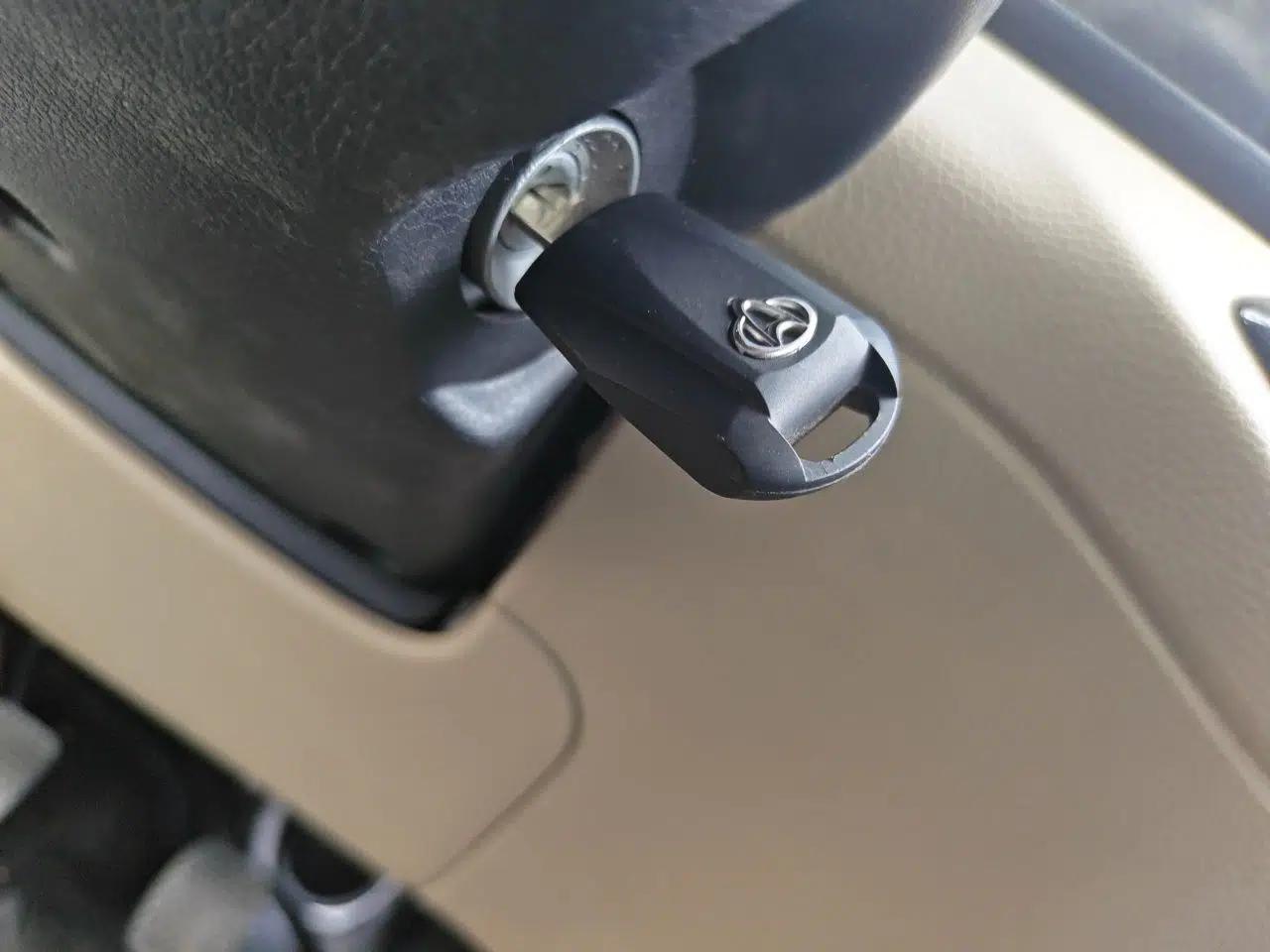CHANGAN KUAYUE Xing V3 2023 1.3L Gasoline Standard Model 6-Seater Passenger Vehicle — миниатюра 9