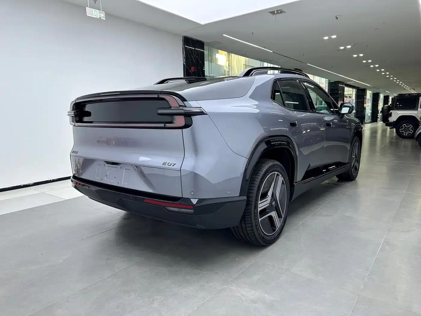 Changan Qiyuan E07 2025 Pure Electric Four-Wheel Drive 90kWh Grand Edition — миниатюра 3