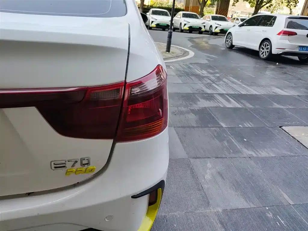 Dongfeng Fengshen E70 2023 Facelift PRO Smart Edition — миниатюра 8