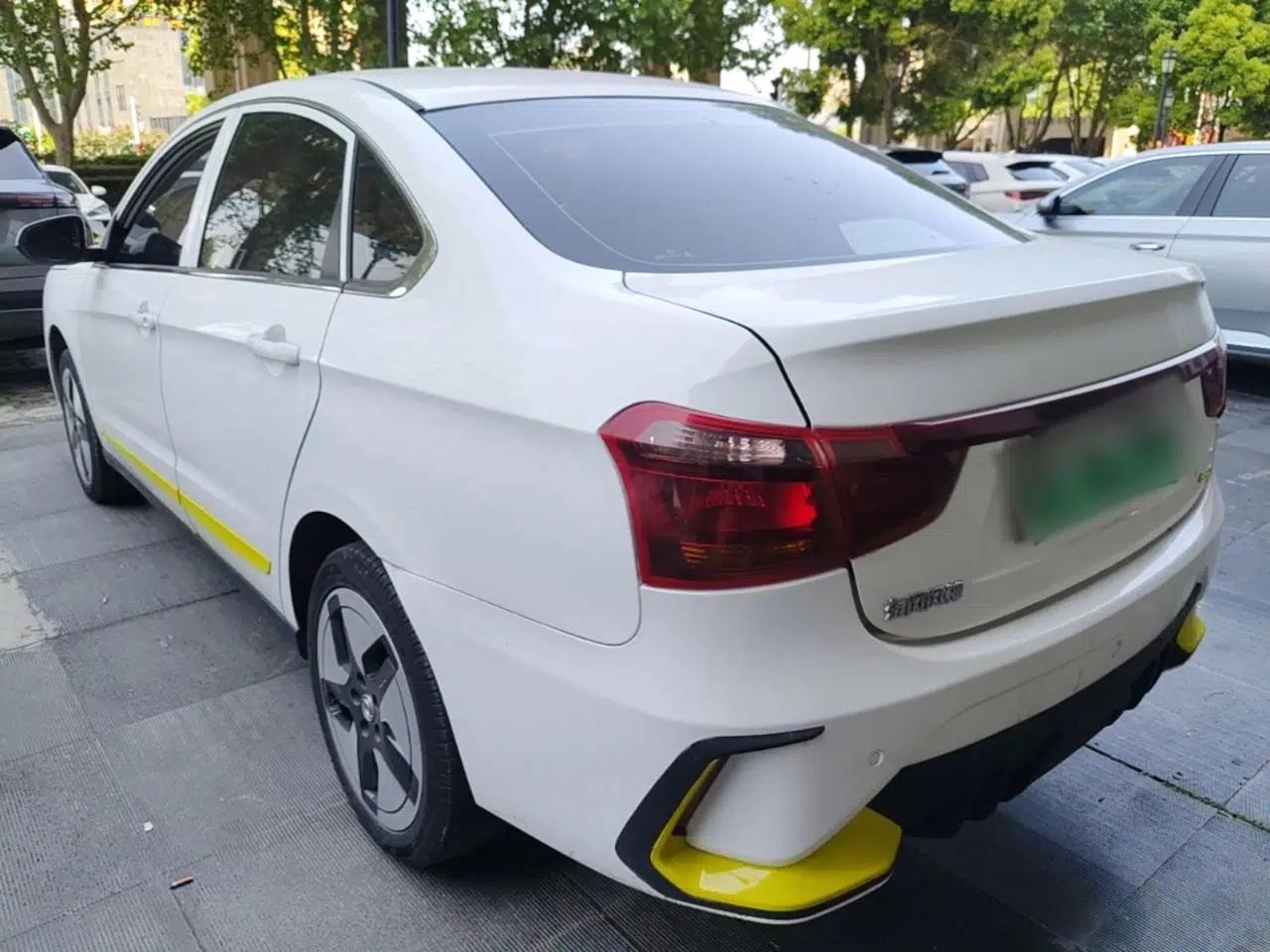 Dongfeng Aeolus E70 2023 Revised PRO Smart Drive Version — миниатюра 4