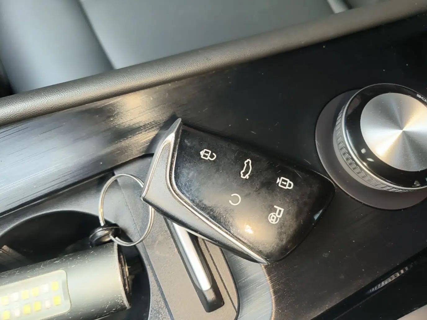 Dongfeng Aeolus Huge 2024 Mach Power 1.5T Luxury Model — миниатюра 12