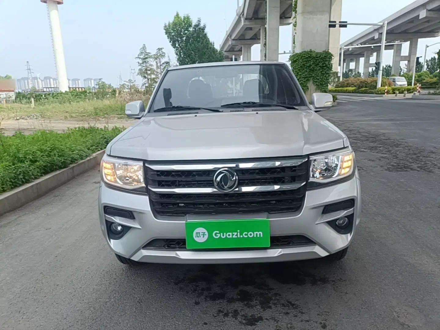 Dongfeng Ruichi 2023 2.4T Diesel Two-Wheel Drive Business Edition Long Cargo Bed YCY24165-61 — миниатюра 2