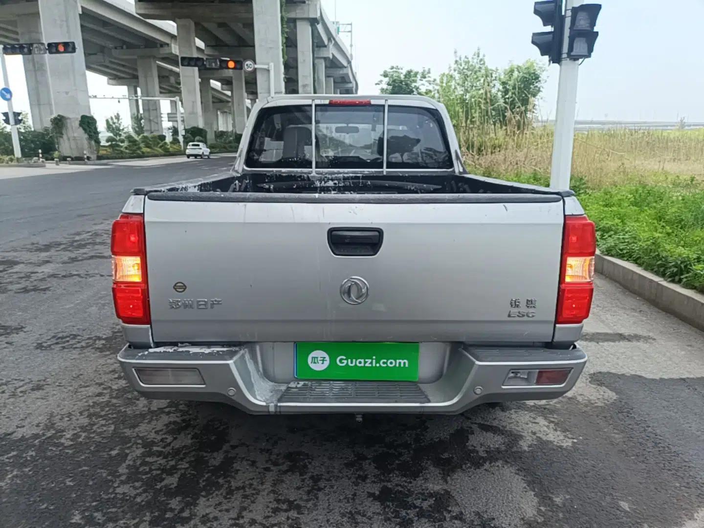 Dongfeng Ruichi 2023 2.4T Diesel Two-Wheel Drive Business Edition Long Cargo Bed YCY24165-61 — миниатюра 3