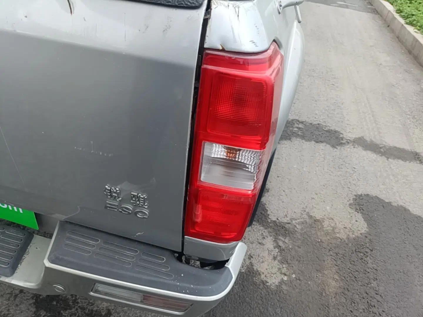 Dongfeng Ruichi 2023 2.4T Diesel Two-Wheel Drive Business Edition Long Cargo Bed YCY24165-61 — миниатюра 8