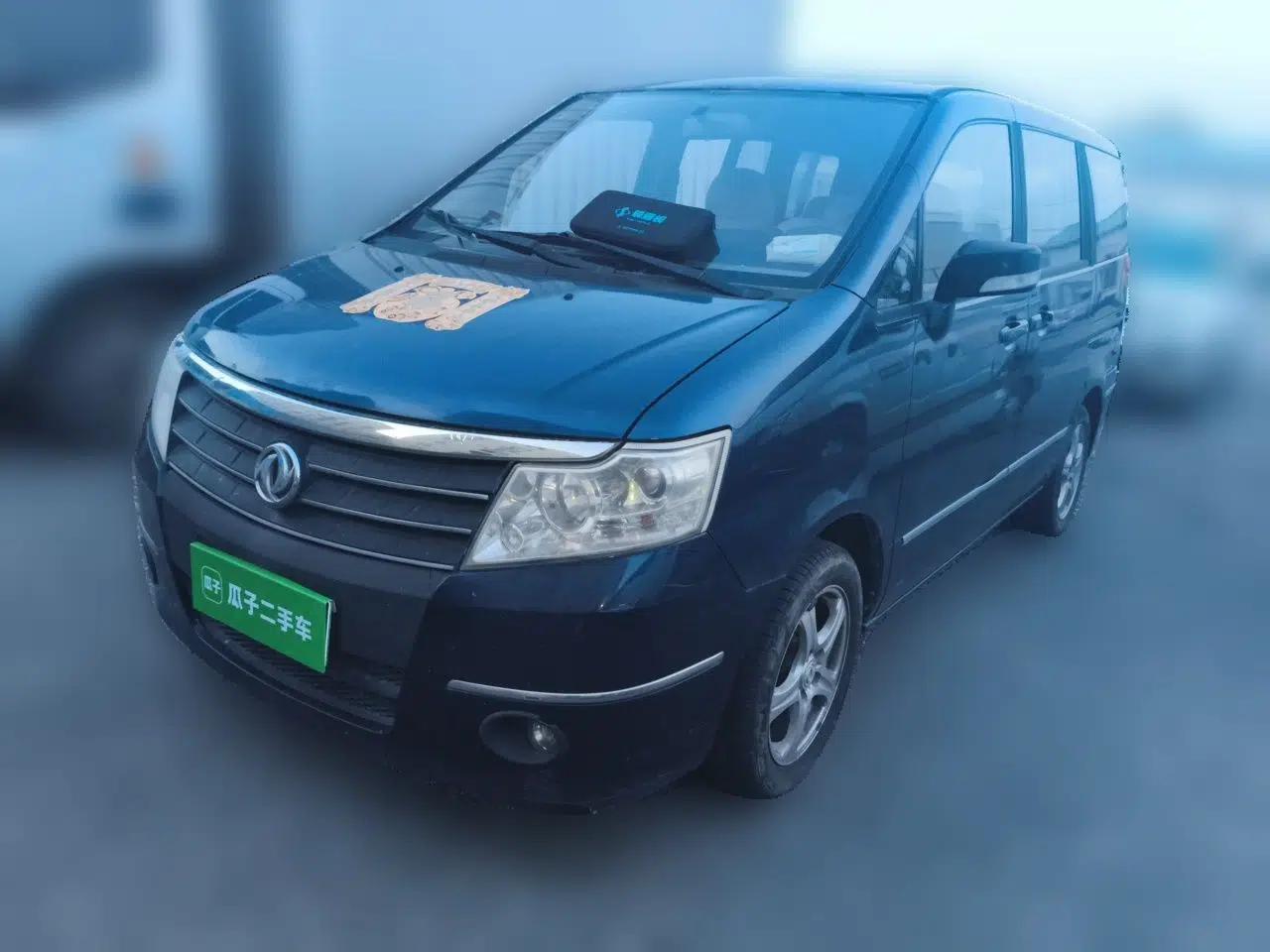 Dongfeng Shuaike 2011 2.0L Manual Luxury 7-Seater — миниатюра 1