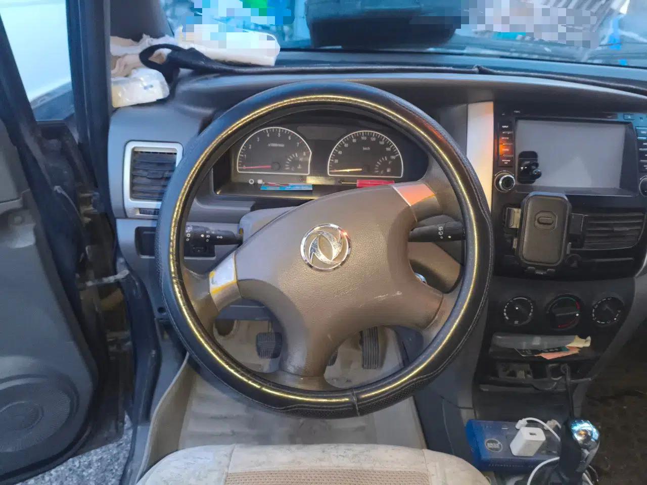 Dongfeng Shuaike 2011 2.0L Manual Luxury 7-Seater — миниатюра 11