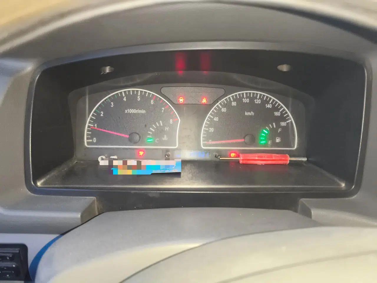 Dongfeng Shuaike 2011 2.0L Manual Luxury 7-Seater — миниатюра 12