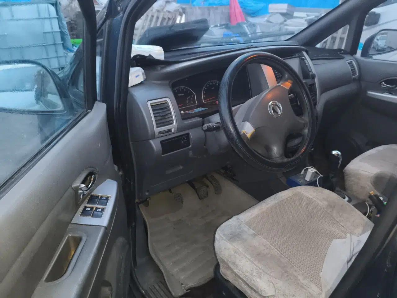 Dongfeng Shuaike 2011 2.0L Manual Luxury 7-Seater — миниатюра 17