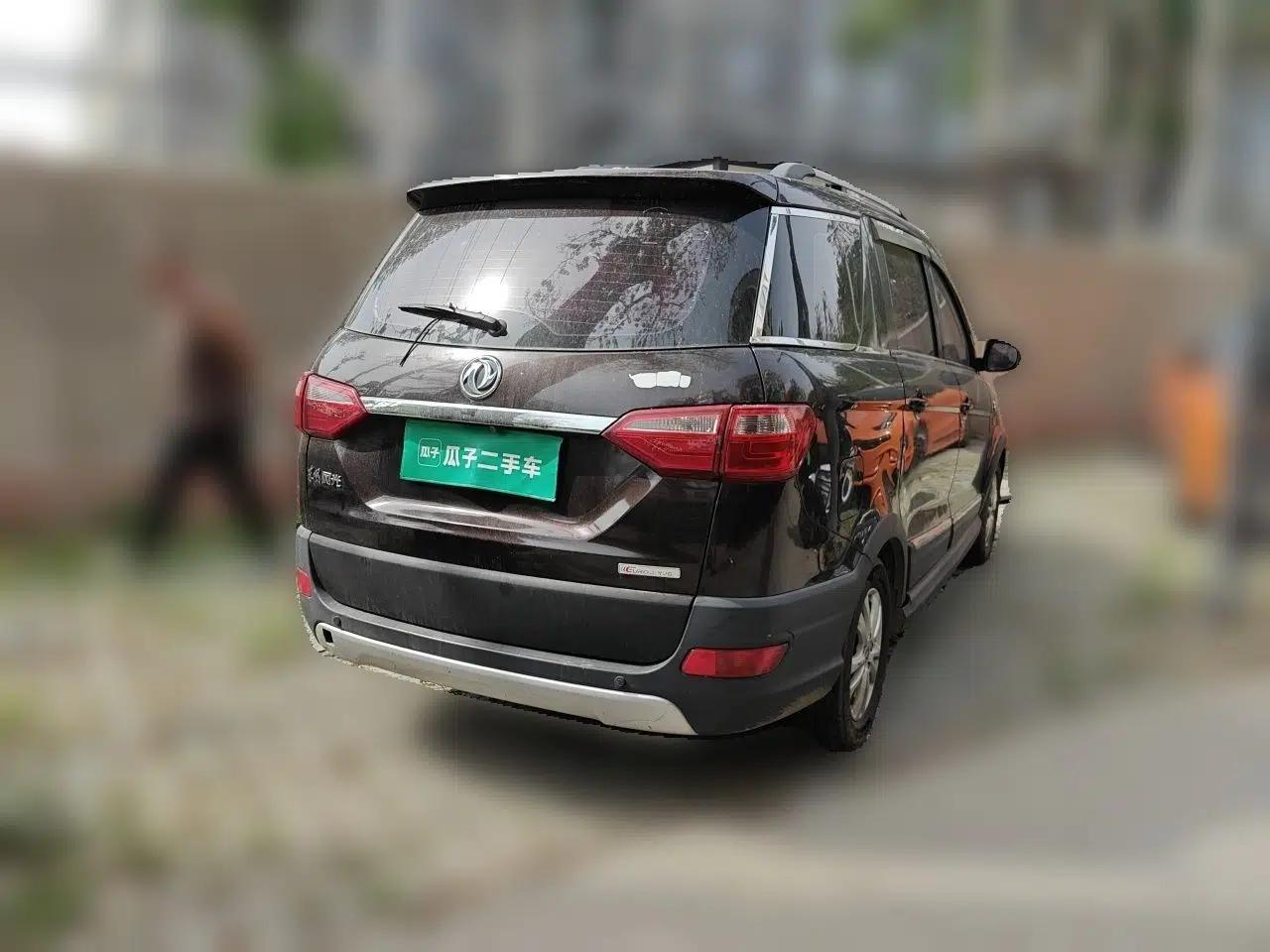 Dongfeng Fengon 370 2016 1.5L Manual Luxury 7-Seater — миниатюра 6