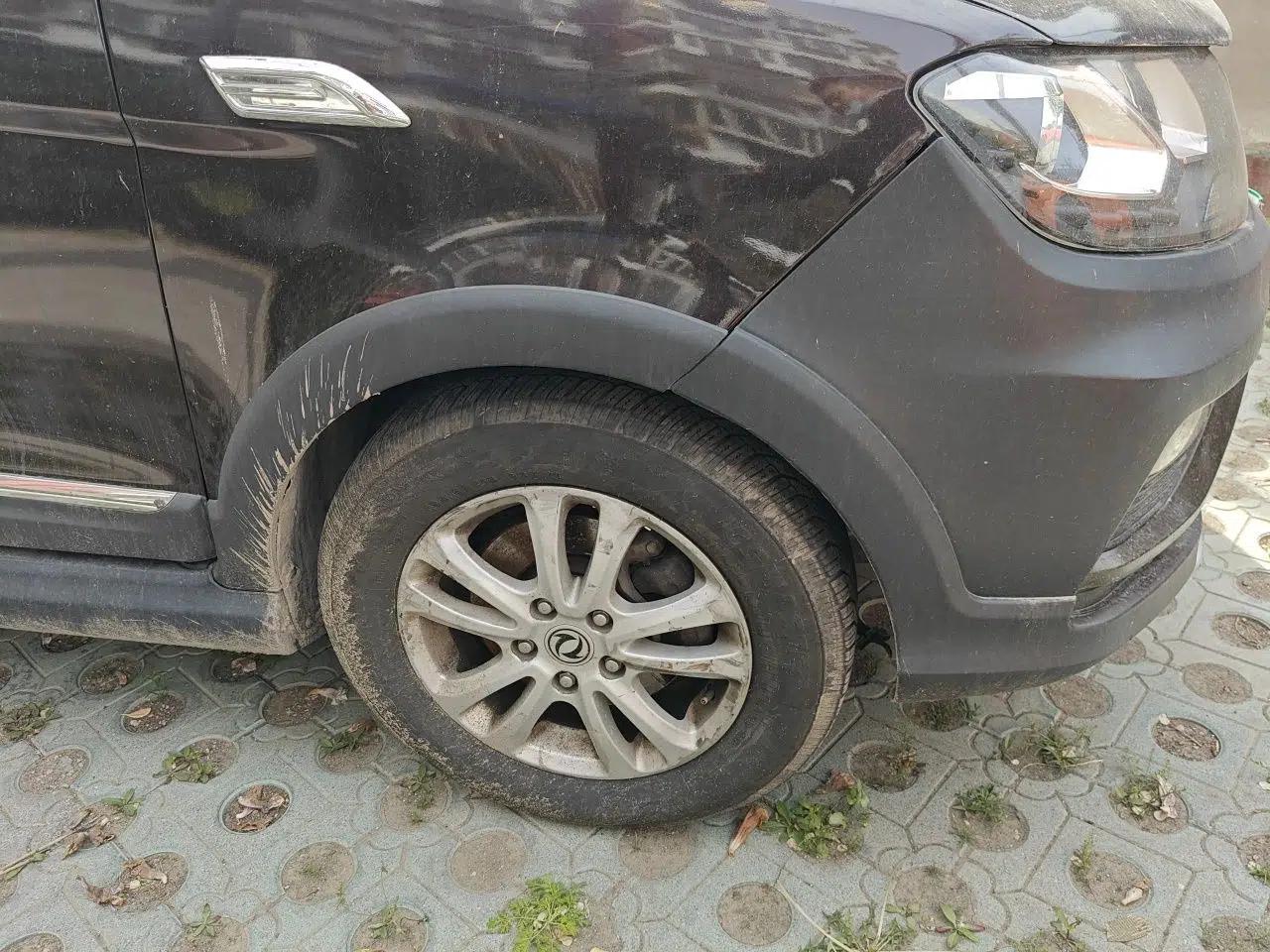 Dongfeng Fengon 370 2016 1.5L Manual Luxury 7-Seater — миниатюра 8