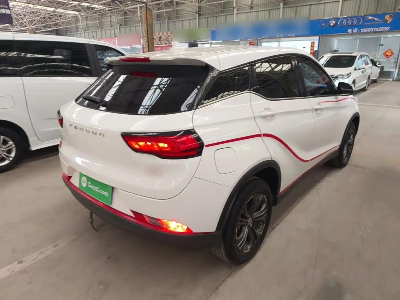 Dongfeng Fengon 500 2022 1.5T CVT Comfort Edition — миниатюра 6
