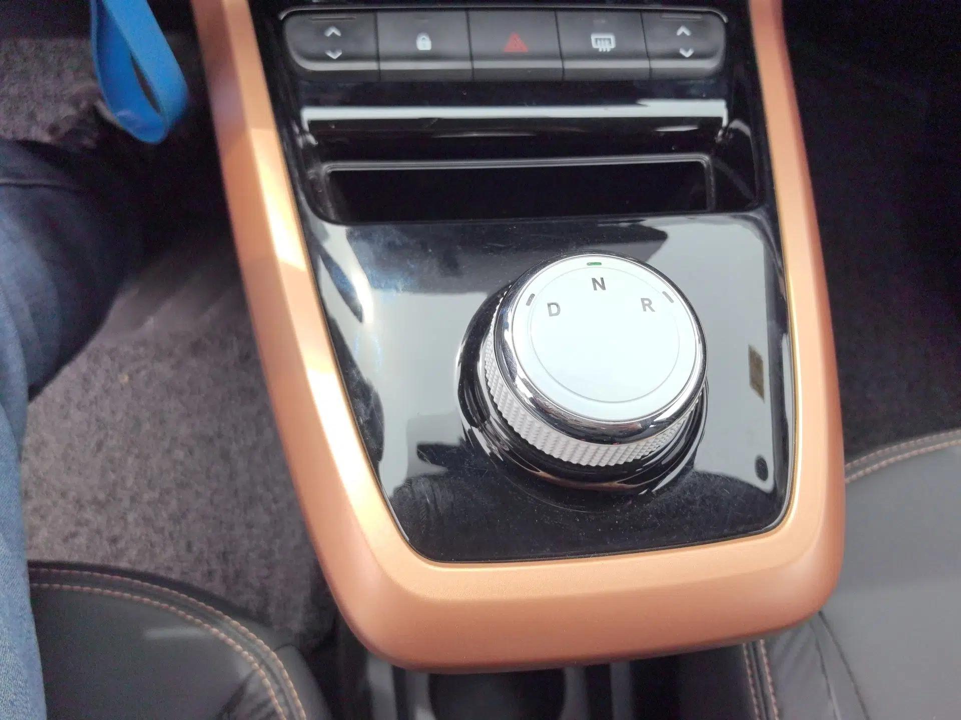 Dongfeng NAMMI BOX 2022 Chasing Wind Edition 351KM Standard Model — миниатюра 11