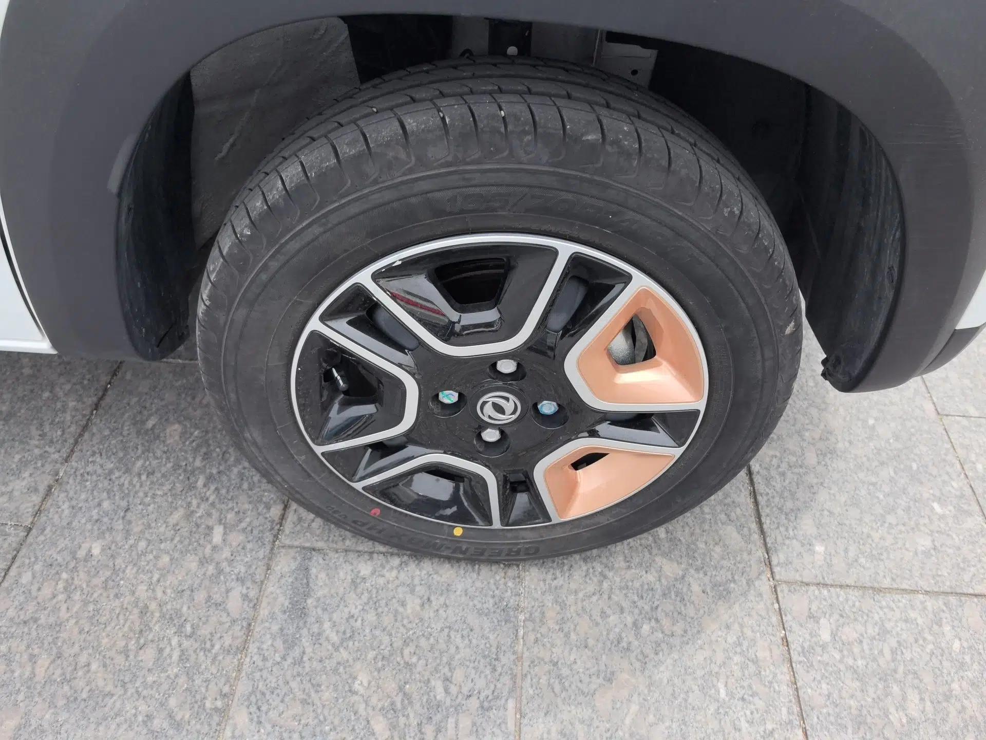 Dongfeng NAMMI BOX 2022 Chasing Wind Edition 351KM Standard Model — миниатюра 5