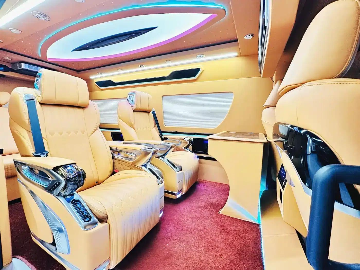2023 HIACE 3.5L Automatic — миниатюра 13