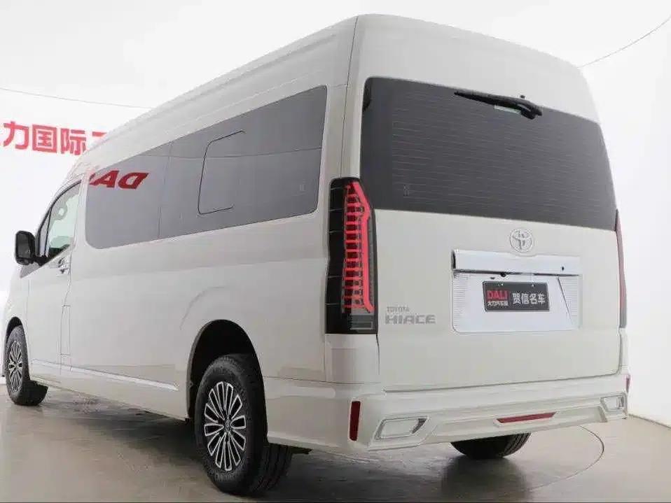2023 HIACE 3.5L Automatic — миниатюра 28