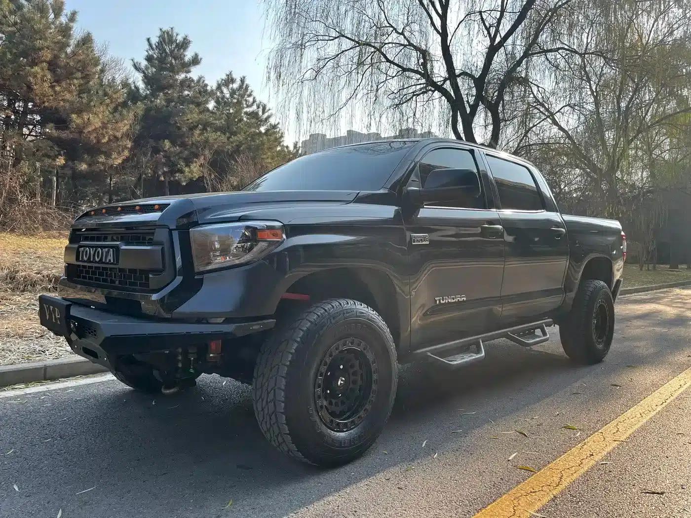 2020 Tundra 5.7L Automatic — миниатюра 1