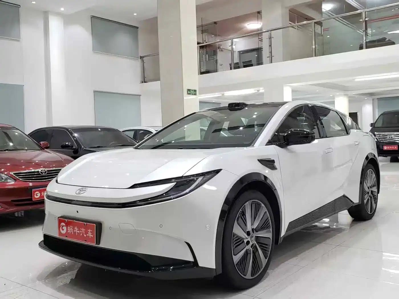 Toyota BZ5 2025 550 PRO Smart Edition — миниатюра 1